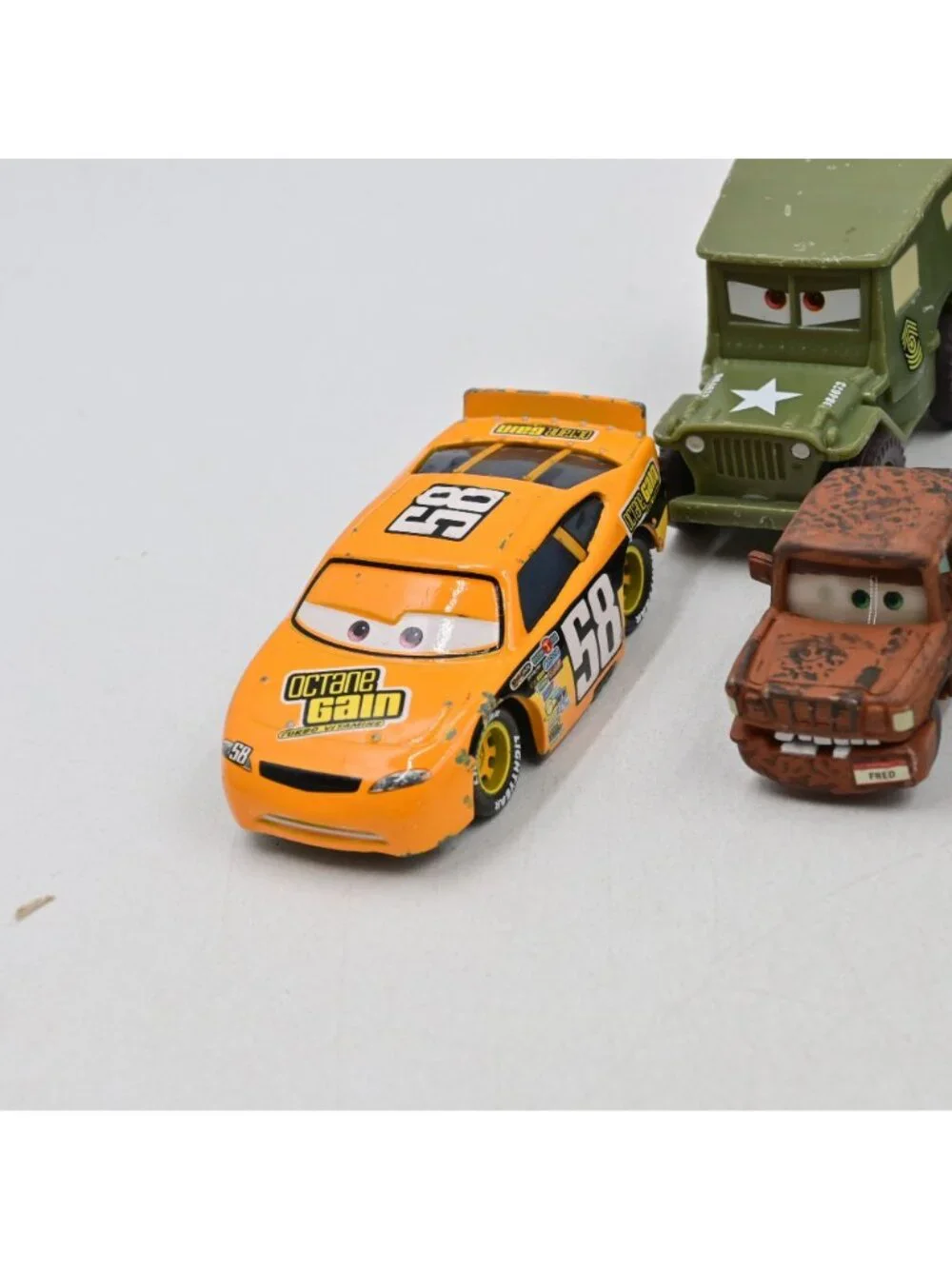 Disney Pixar Cars Diecast Lot of 25 Mattel 1:55 Lightning McQueen Mater King